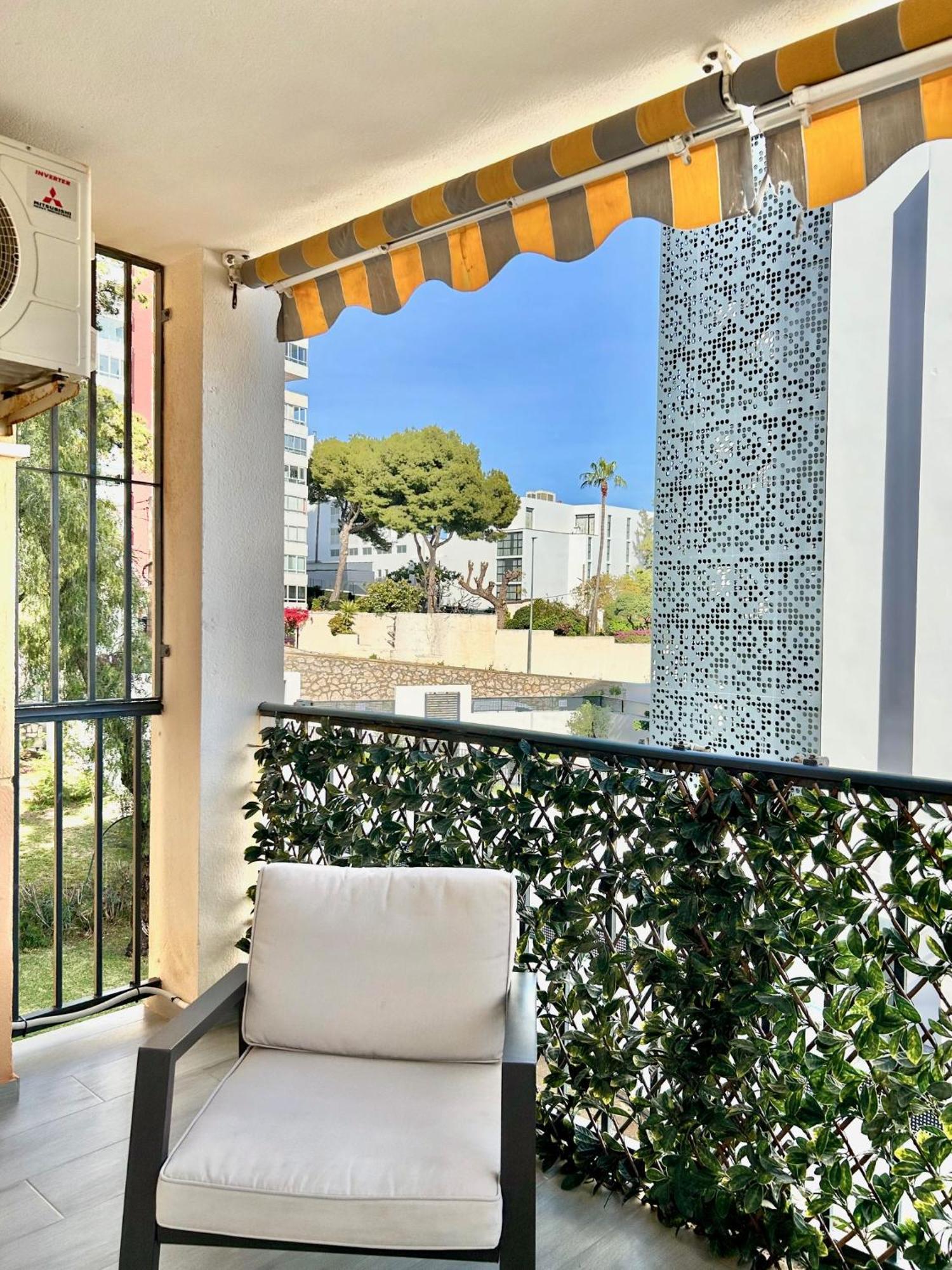 Tulipanes - Parking Privado Benalmádena